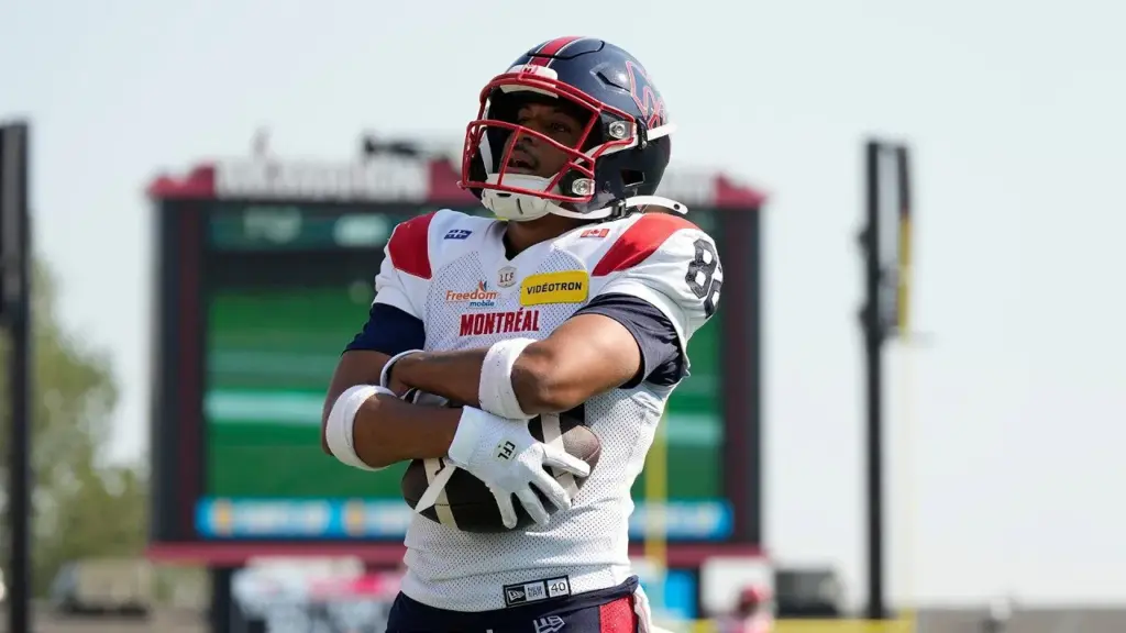 Davis Alexander sets CFL record for consecutive pass attempts without an interception - CFL.ca