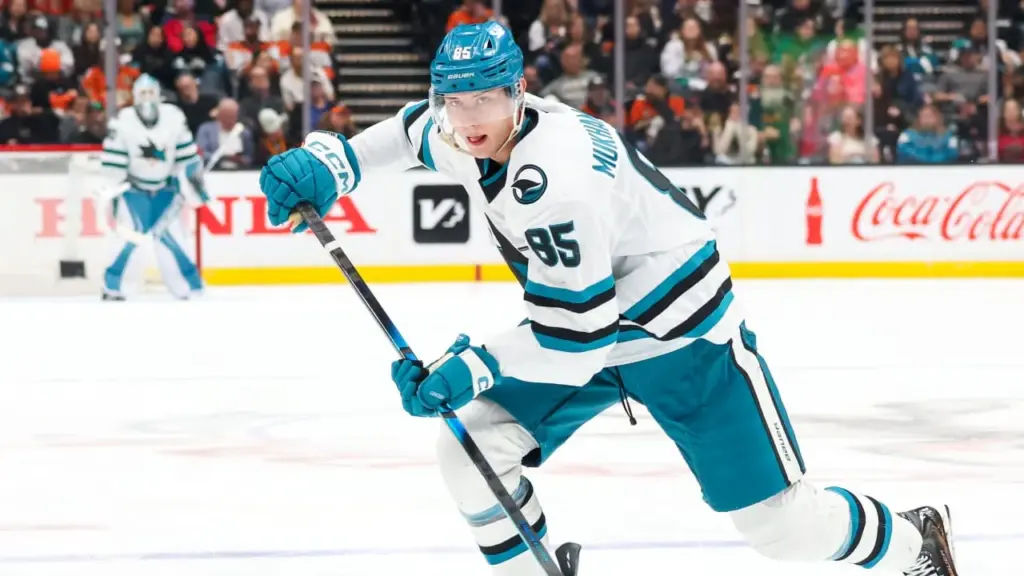 Oilers send veteran defenceman Nurse to Sharks; sign D Shea
