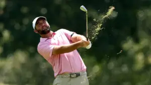 Scottie Scheffler shoots 61, grabs 3-shot lead in Memphis playoff opener