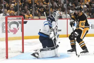 What should the Winnipeg Jets (or a trade partner) expect from Connor Hellebuyck? - The New York Times