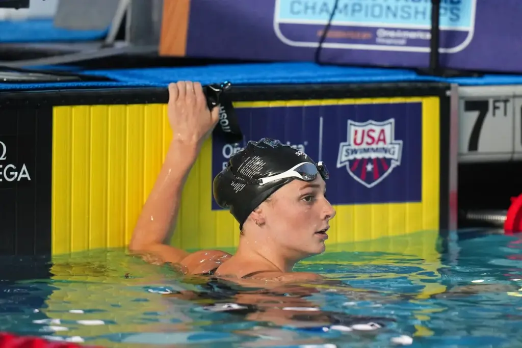 Summer McIntosh misses 400m freestyle final at Pan Pacific Championships - Yahoo Sports Canada