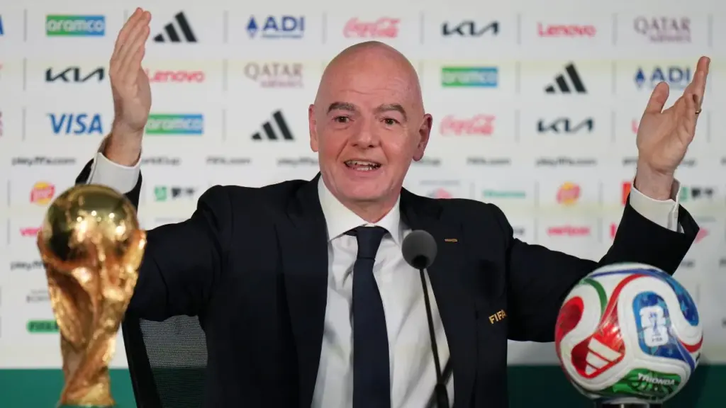Norway calls on Infantino to quit amid backing from Mexico, Argentina