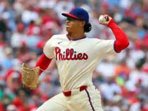Schwarber hits 2 HRs, Hill delivers RBI single in 12th inning as Phillies beat Blue Jays