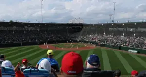 Canada wins thriller over Panama to move on at Little League World Series