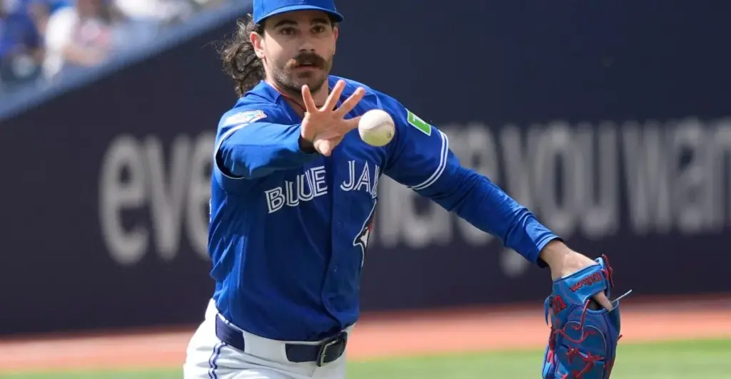 Monday Morning Halfback: Saturday Night Hockey’s lineup, and Guerrero finally hits one out of Rogers Centre - The Globe and Mail