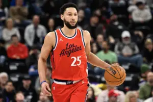 AP source: Ben Simmons returns to NBA on one-year deal with Kings
